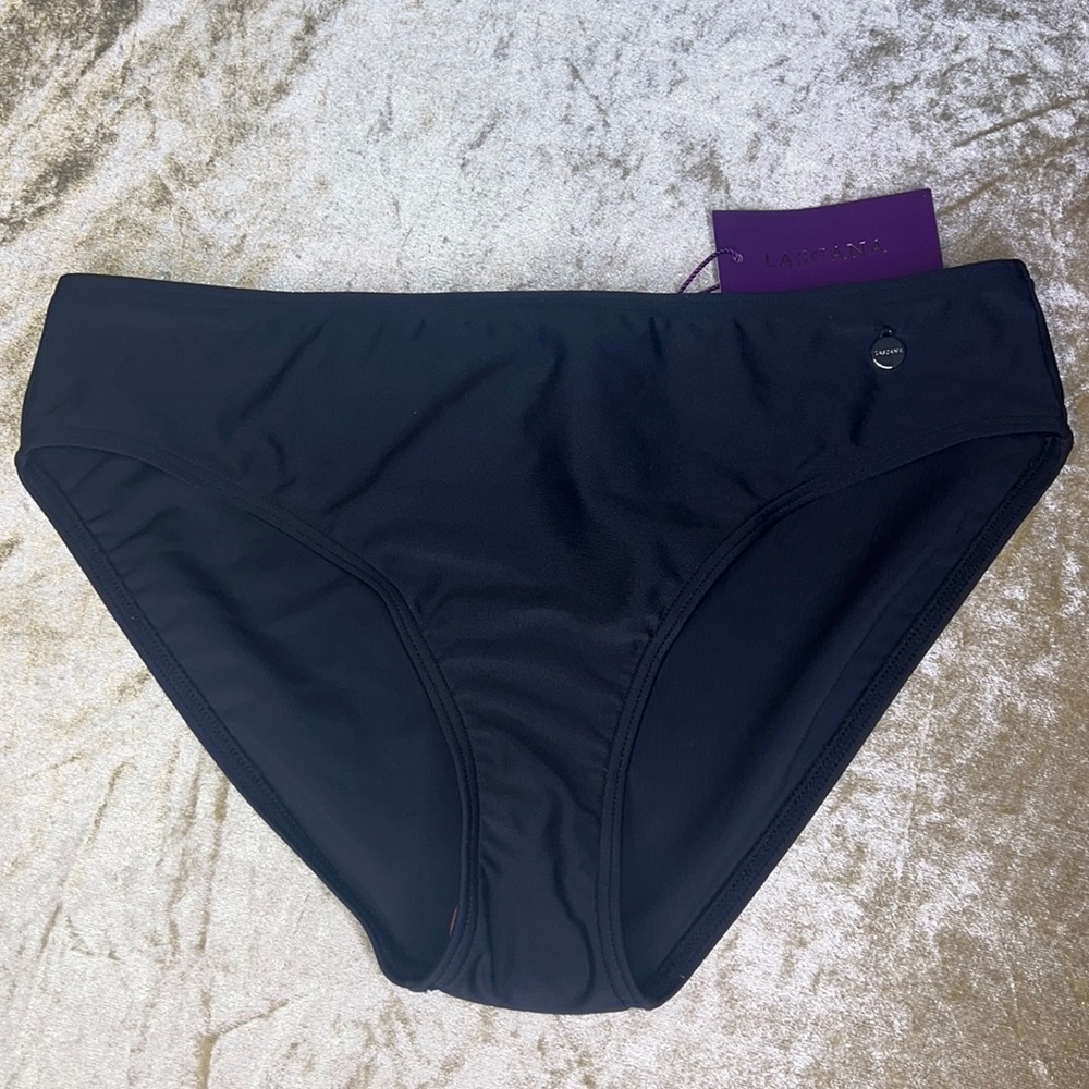 Lascana. Color: Black. Size: M